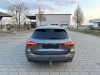 Gebraucht Mercedes C220 Night 200 PS (147 kW) 2023 Selenitgrau Kombi