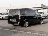 Gebraucht Mercedes Vito 237 PS (174 kW) 2025 Obsidianschwarz metallic Van