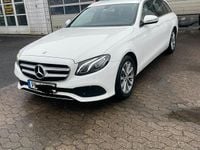 Gebraucht Mercedes E220 Avantgarde 2017 Weiß Limousine