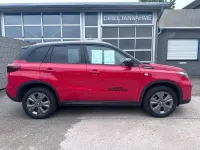 Gebraucht Suzuki Vitara Comfort 109 PS (80 kW) 2025 Rot SUV