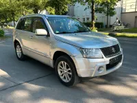 Gebraucht Suzuki Grand Vitara 129 PS (94 kW) 2009 Silber SUV