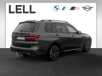 Neu BMW X7 M Sport 352 PS (258 kW) 2026 Blau SUV