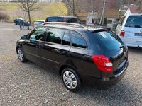 Gebraucht Skoda Fabia Ambition 90 PS (66 kW) 2012 Schwarz Kombi