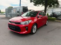 Gebraucht Kia Rio DREAM-TEAM Edition 84 PS (61 kW) 2017 Rot Limousine