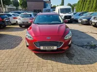 Gebraucht Ford Focus Titanium 120 PS (88 kW) 2019 Rot Limousine