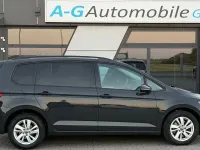 Gebraucht VW Touran Comfortline 150 PS (110 kW) 2022 Grün Van / Kleinbus