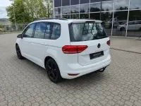 Gebraucht VW Touran Comfortline 150 PS (110 kW) 2022 Weiss Van / Kleinbus