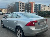 Gebraucht Volvo S60 163 PS (119 kW) 2012 Silber Limousine