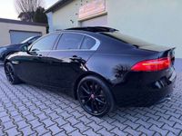 gebraucht Jaguar XE 25t Portfolio Head-Up Panorama Meridian ACC