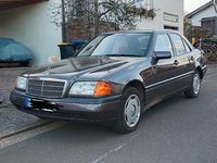 Gebraucht Mercedes C180 Classic 122 PS (89 kW) 1994 Braun Limousine