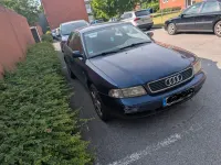 Gebraucht Audi A4 125 PS (91 kW) 1999 Blau Limousine