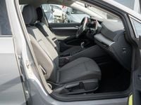 Gebraucht VW Golf VIII R 116 PS (85 kW) 2024 Grau (mondsteingrau) Limousine