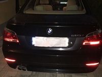 Gebraucht BMW 523 177 PS (130 kW) 2005 Schwarz metallic Limousine