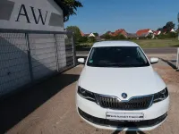 Gebraucht Skoda Rapid Clever 95 PS (69 kW) 2018 Bila laser/laser white Kleinwagen