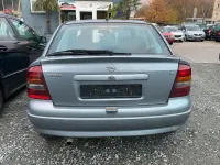 Używany Opel Astra 101 KM (74 kW) 2002 Szary Coupe