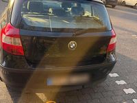 Gebraucht BMW 116 116 PS (85 kW) 2004 Schwarz Kleinwagen