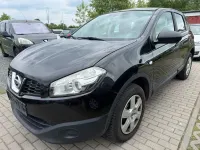 Gebraucht Nissan Qashqai 117 PS (86 kW) 2012 Schwarz SUV
