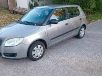 Gebraucht Skoda Fabia 70 PS (51 kW) 2010 Silber Kleinwagen