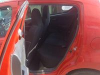 Gebraucht Nissan Pixo Acenta 68 PS (50 kW) 2009 Rot Kleinwagen