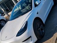 Gebraucht Tesla Model 3 RWD 208 kW (283 PS) 2023 Weiß Limousine