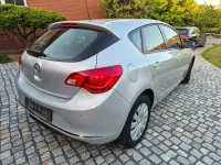 Gebraucht Opel Astra Edition 116 PS (85 kW) 2015 Silber Limousine
