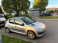 Gebraucht Peugeot 206 74 PS (54 kW) 2008 Silber Kleinwagen