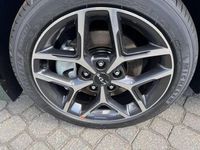 Neu Kia Ceed Sportswagon Plus 140 PS (102 kW) 2025 Grün Kombi