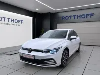 Gebraucht VW Golf VIII Active 150 PS (110 kW) 2023 Pure white Limousine