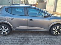 Neu Dacia Sandero Expression 101 PS (74 kW) 2026 Grau Limousine