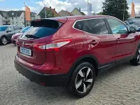 Gebraucht Nissan Qashqai 360º 163 PS (119 kW) 2015 Rot SUV