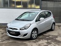 Gebraucht Hyundai ix20 Edition 125 PS (91 kW) 2015 Silber Kleinwagen