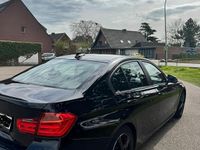Second-hand BMW 320 2012 Negru Berlinǎ