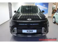 Neu Hyundai Kona Trend 139 PS (102 kW) 2026 Mineraleffekt (schwarz SUV