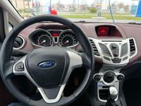 Gebraucht Ford Fiesta Titanium 97 PS (71 kW) 2009 Grau Kleinwagen