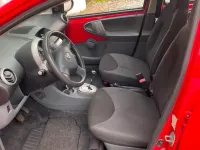 Gebraucht Toyota Aygo 68 PS (50 kW) 2006 Rot Kleinwagen