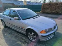 Gebraucht BMW 316 105 PS (77 kW) 1999 Silber Limousine