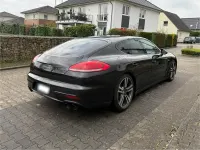 Second-hand Porsche Panamera 250 CP (183 kW) 2013 Negru Hatchback