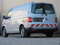 Gebraucht VW Transporter 140 PS (102 kW) 2015 Silber Van