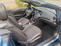 Gebraucht Opel Cascada Edition 140 PS (102 kW) 2014 Blau Cabrio