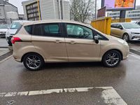 Używany Ford B-MAX Colourline 101 KM (74 kW) 2017 Beżowy Minivan