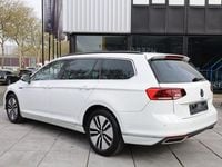 Używany VW Passat GTE 218 KM (160 kW) 2021 Biały Kombi