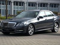 Gebraucht Mercedes E220 170 PS (125 kW) 2011 Grau Limousine