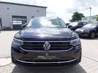 Gebraucht VW Tiguan Life 150 PS (110 kW) 2023 Deepblack metallic SUV