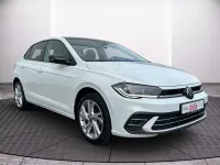 Gebraucht VW Polo IQ Drive 95 PS (69 kW) 2024 Pure white schwarz Kleinwagen