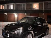 Gebraucht Renault Clio II Initiale Paris 107 PS (78 kW) 2004 Schwarz Kleinwagen