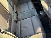 Second-hand BMW 318 Performance 143 CP (105 kW) 2005 Albastru Break