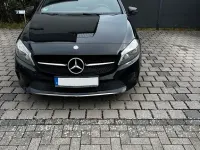 Gebraucht Mercedes A180 122 PS (89 kW) 2016 Schwarz Kleinwagen