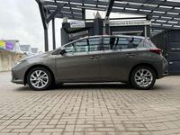 Gebraucht Toyota Auris Multidrive S 116 PS (85 kW) 2017 Platinumbronze metallic Limousine