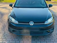 Gebraucht VW Golf VII 115 PS (84 kW) 2018 Schwarz Kombi