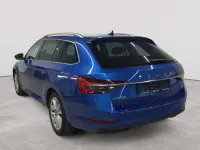 Gebraucht Skoda Superb Style 200 PS (147 kW) 2022 Raceblau metallic Kombi